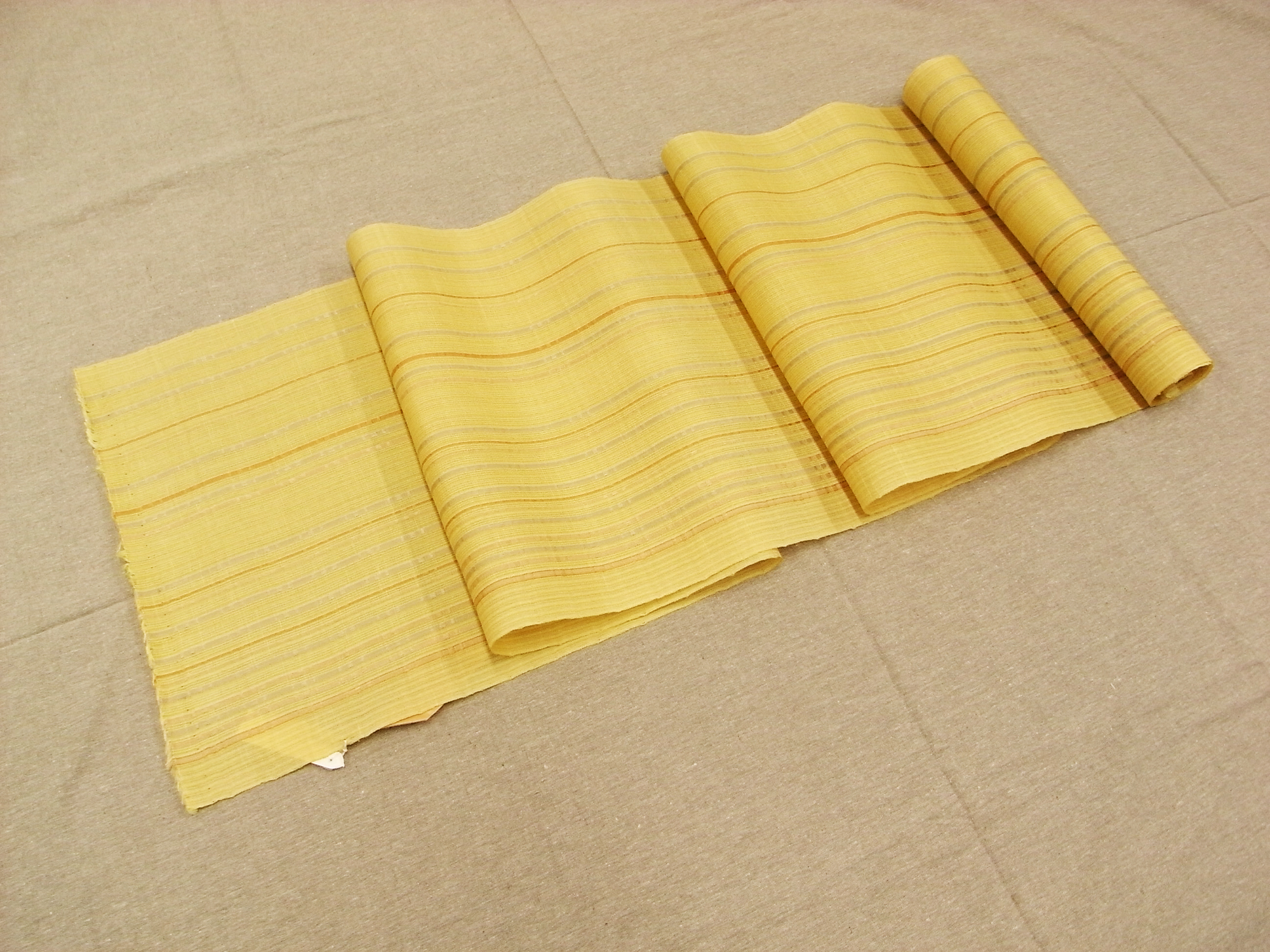 まゆ工房ロートン織